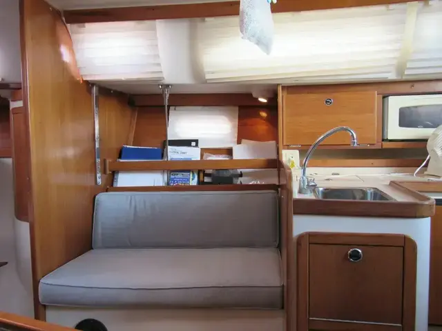 Catalina 310