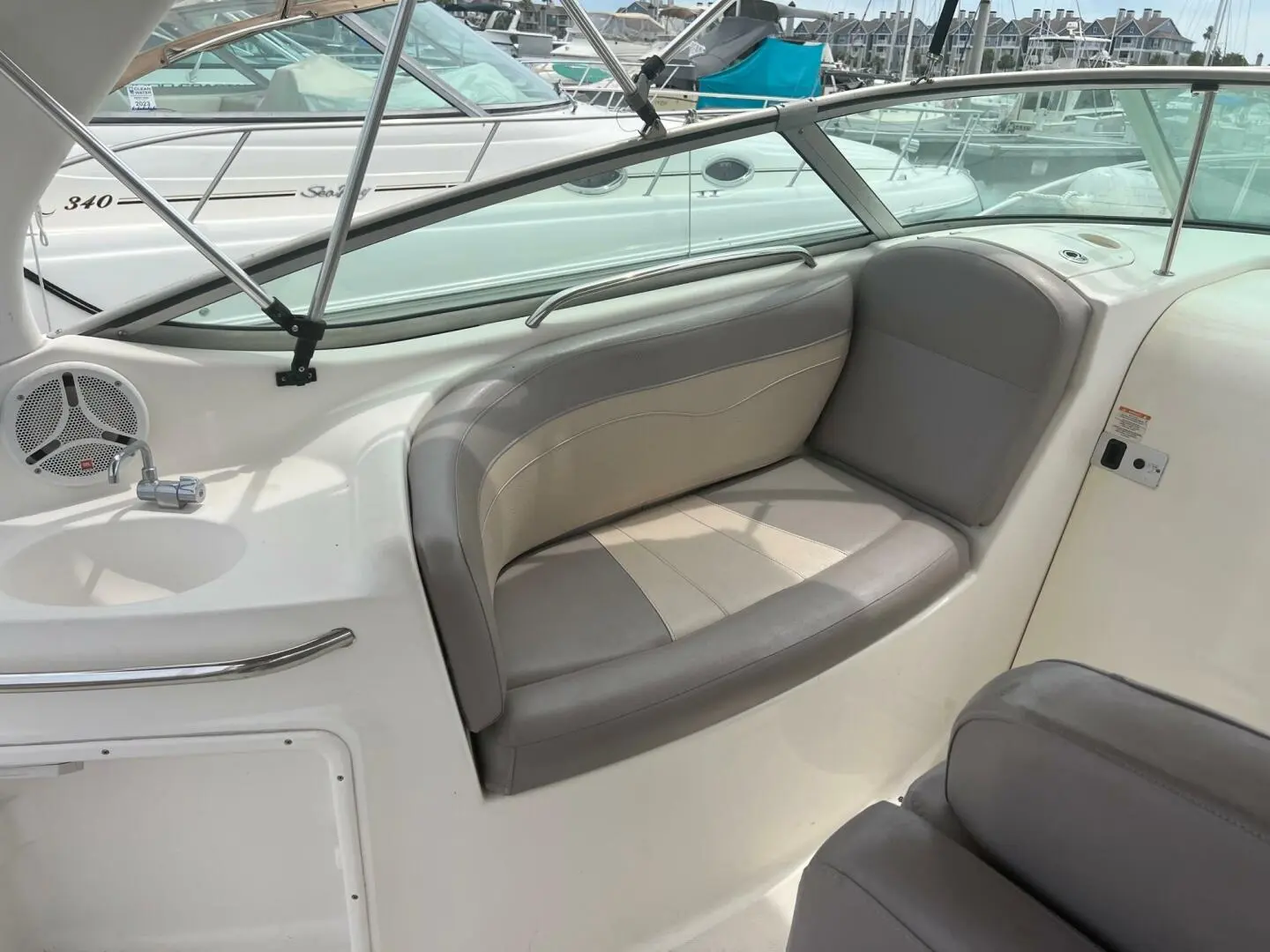 2004 Chaparral 270 signature