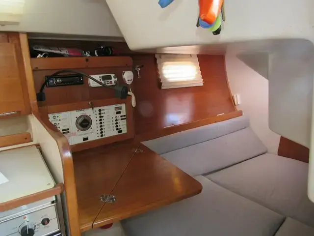 Catalina 310