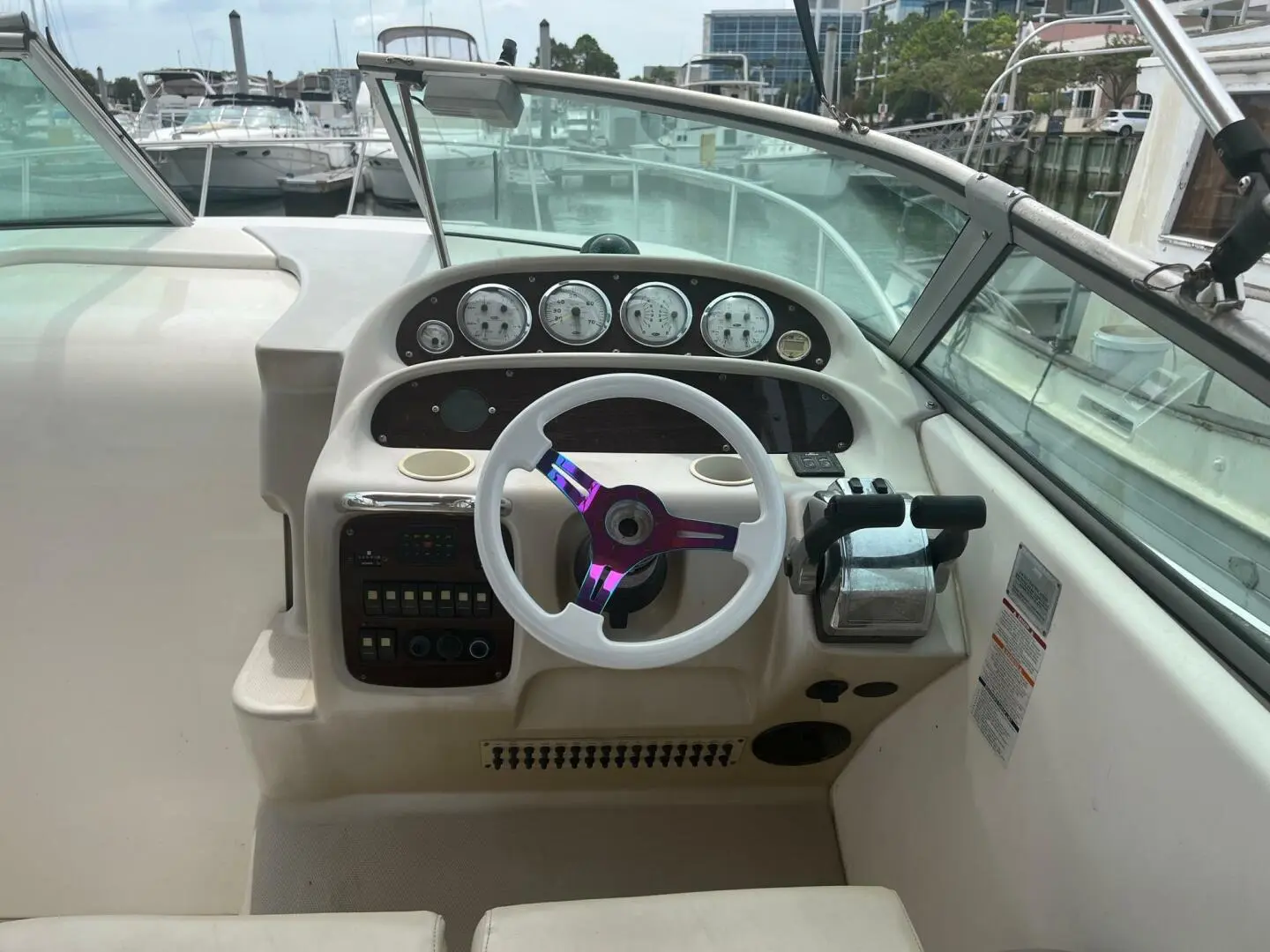 2004 Chaparral 270 signature