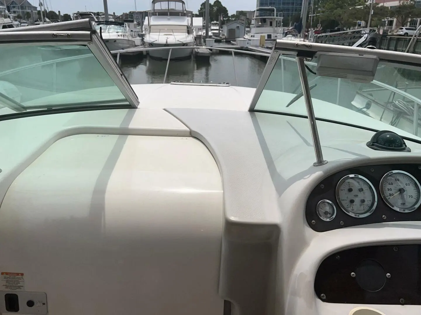 2004 Chaparral 270 signature