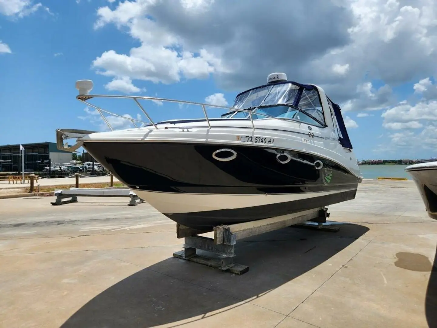 2008 Rinker express cruiser 260