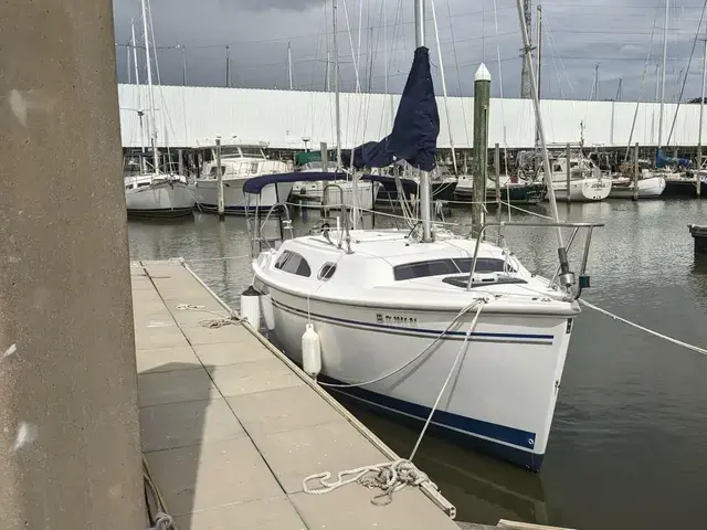 Catalina 25