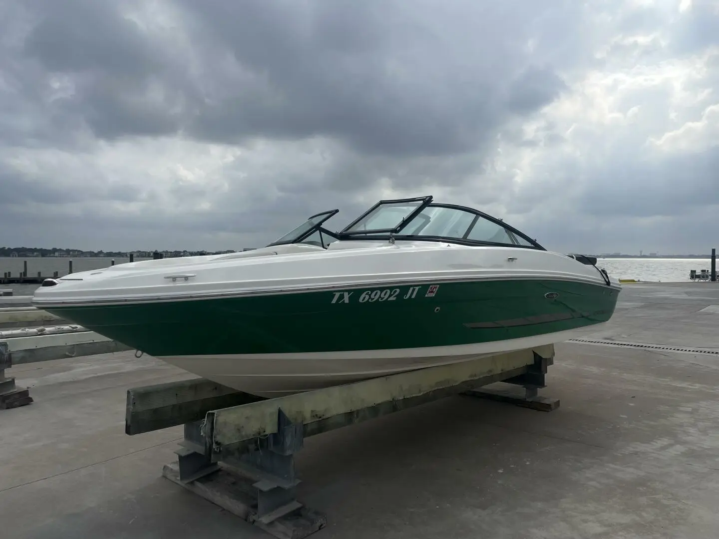 2014 Sea Ray 205 sport