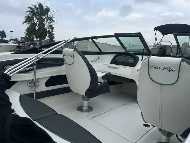 Sea Ray 205 Sport