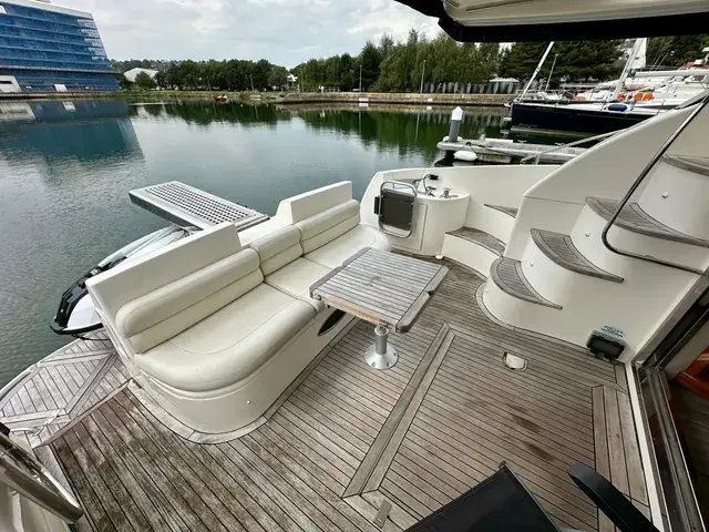 Azimut 46