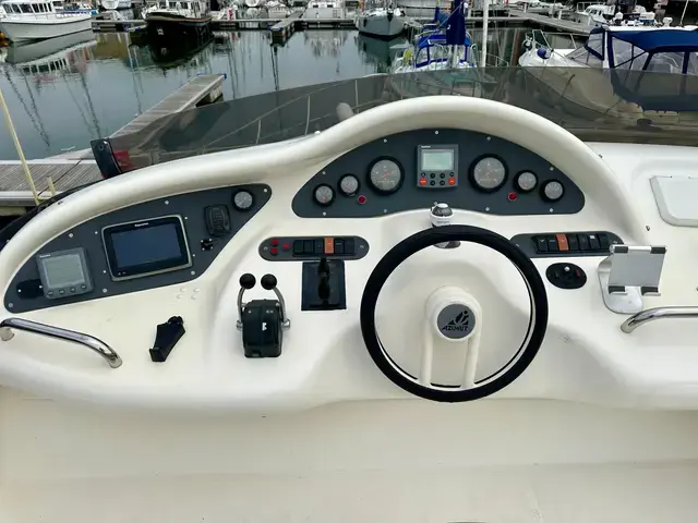 Azimut 46