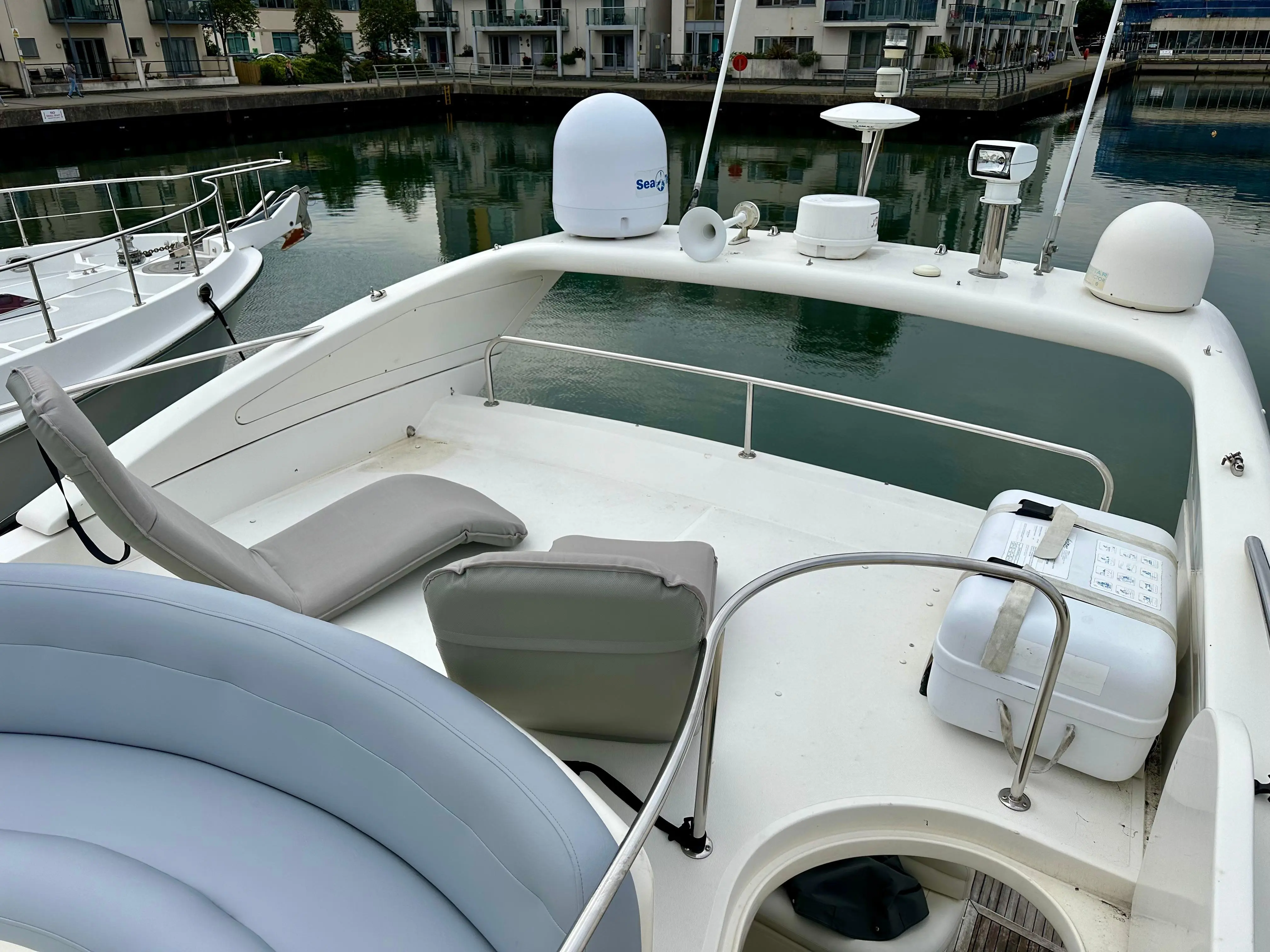 1999 Azimut 46