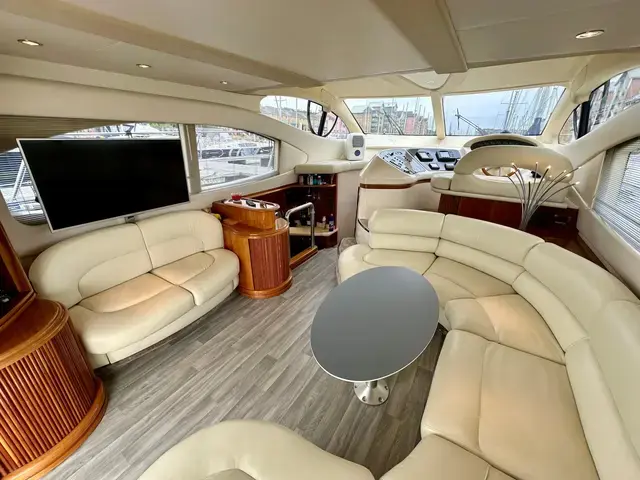 Azimut 46