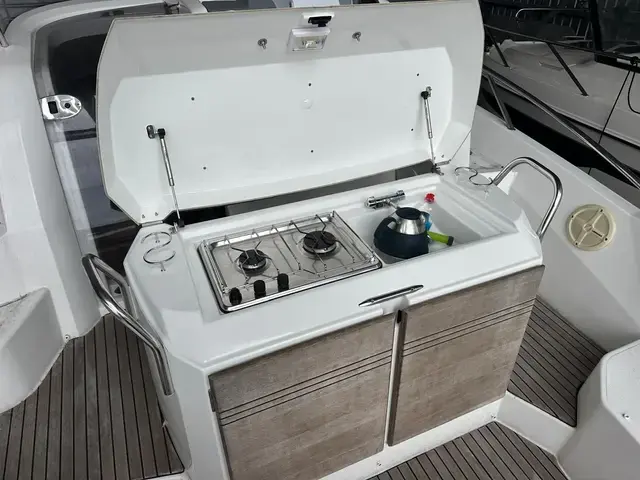 Beneteau Flyer 850 Sundeck