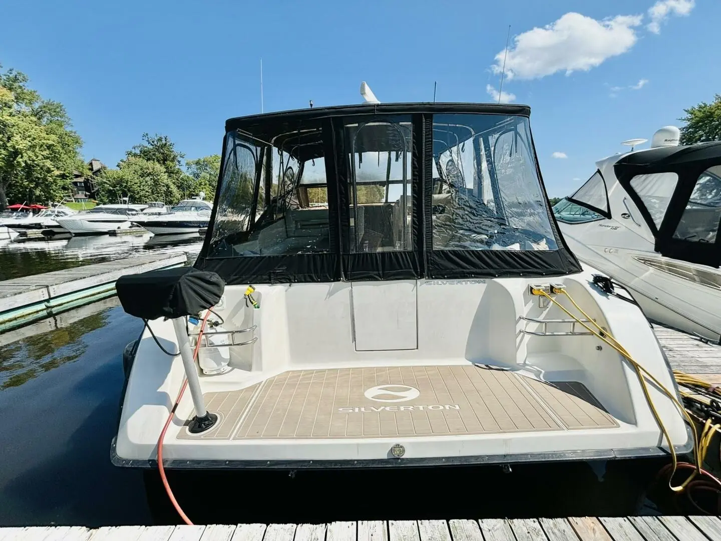 1991 Silverton 38 express