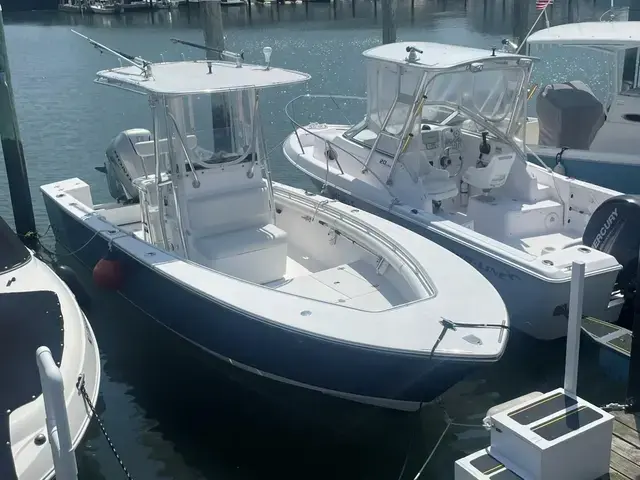 SeaCraft 23 Center Console