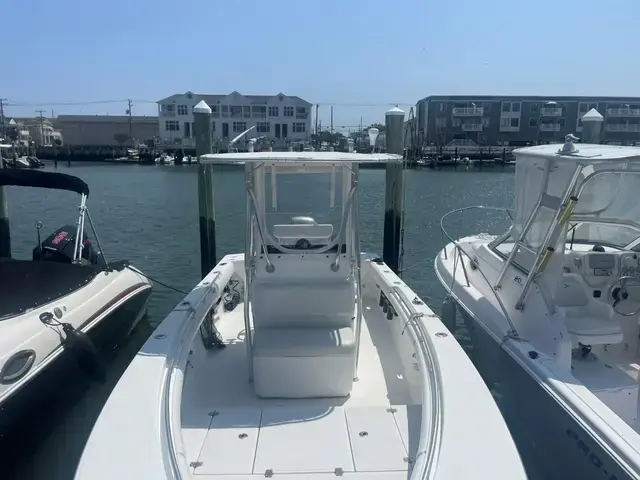 SeaCraft 23 Center Console