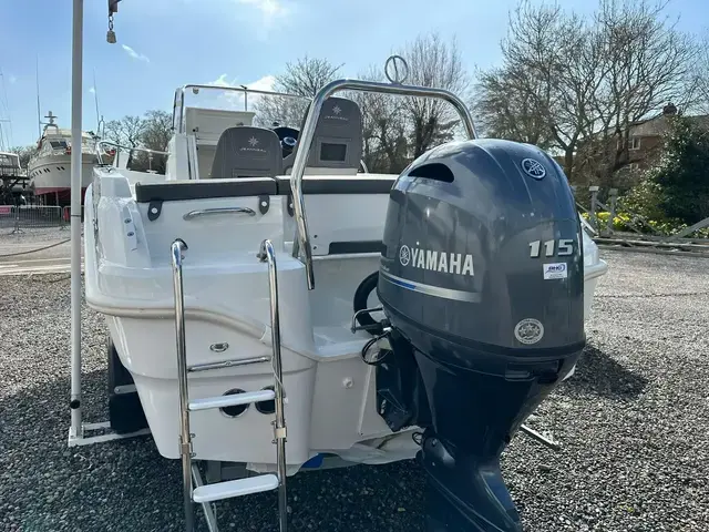 Jeanneau Cap Camarat 5.5 CC