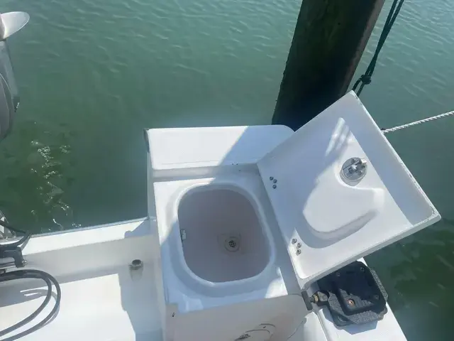 SeaCraft 23 Center Console