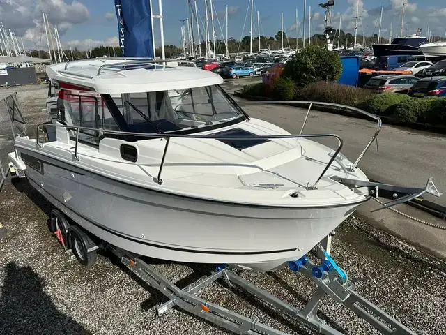 Jeanneau Merry Fisher 695 Series 2