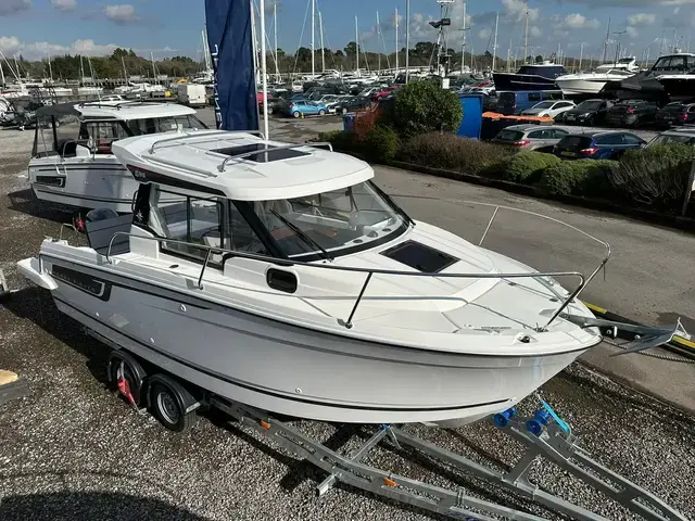 Jeanneau Merry Fisher 695 Series 2