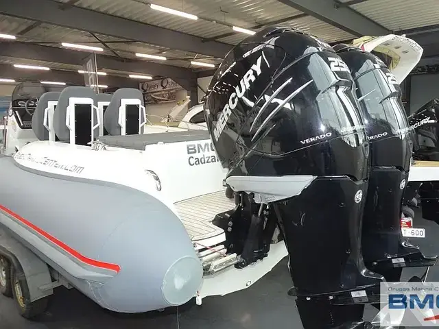 Technohull Boats seaDNA999