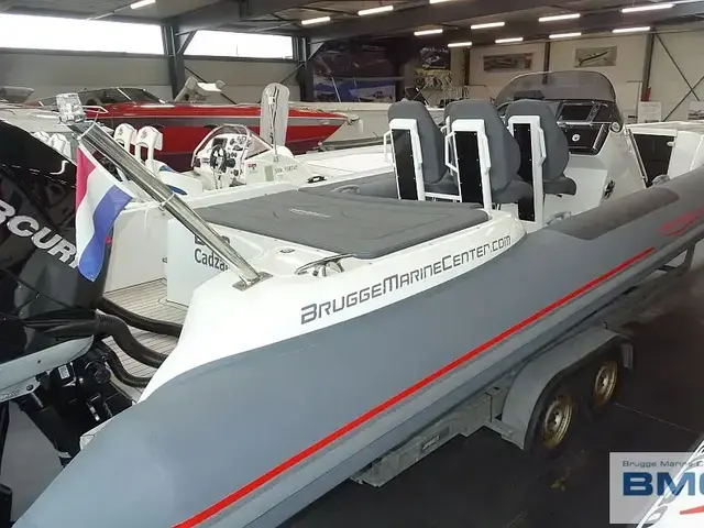 Technohull Boats seaDNA999