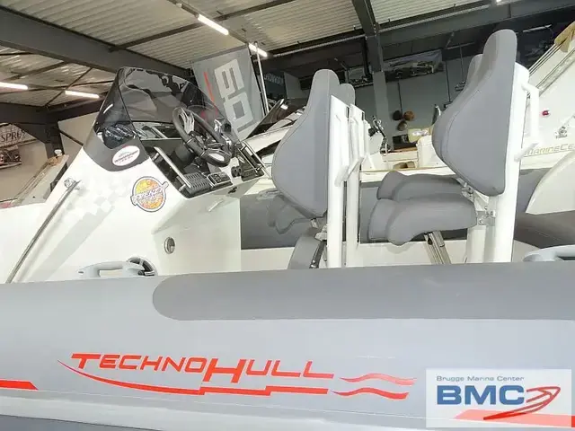 Technohull Boats seaDNA999