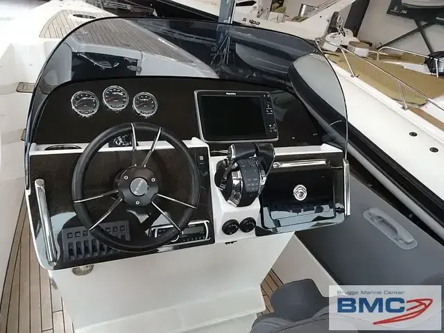 Technohull Boats seaDNA999