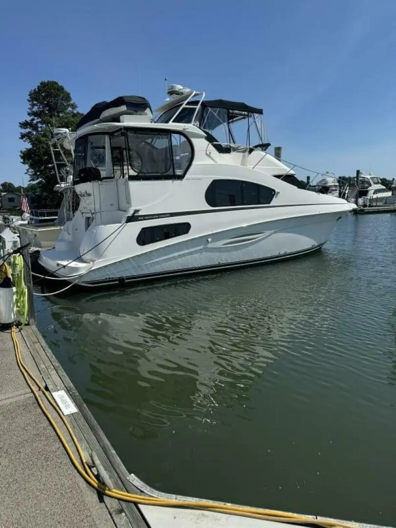 2004 Silverton 39 motor yacht