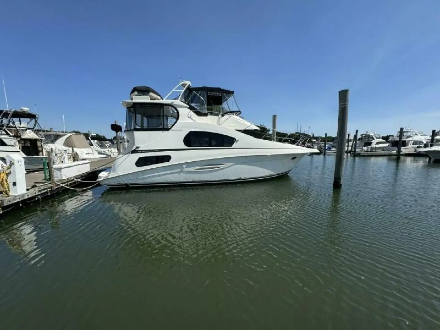 2004 Silverton 39 motor yacht