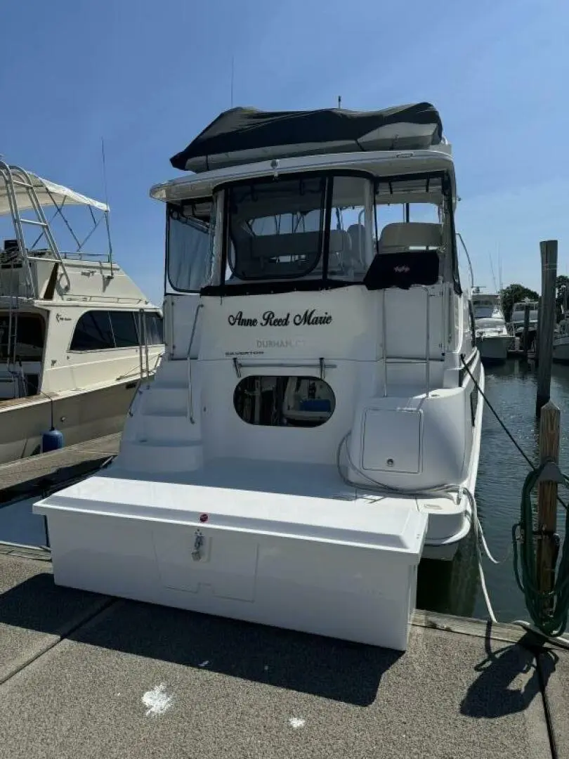 2004 Silverton 39 motor yacht