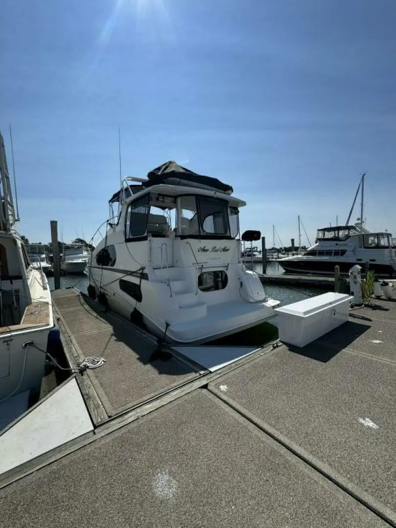 2004 Silverton 39 motor yacht