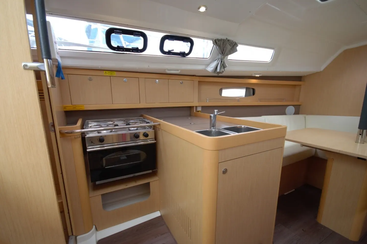 2017 Beneteau oceanis 31