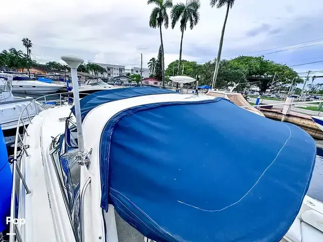 Sea Ray 380 Sundancer