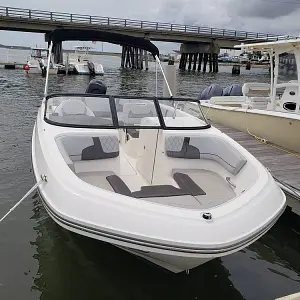 2023 Bayliner VR6 OB