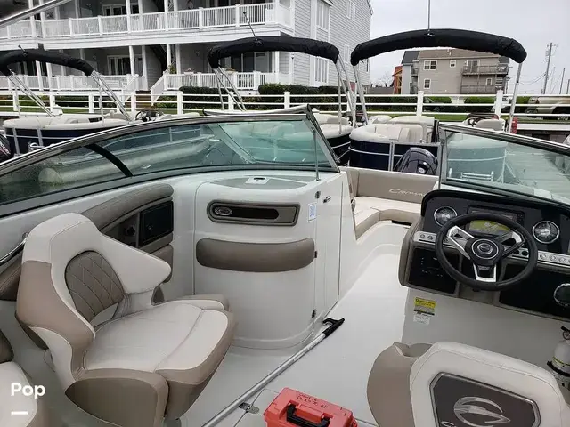 Crownline E235XS