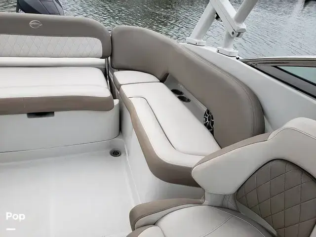 Crownline E235XS