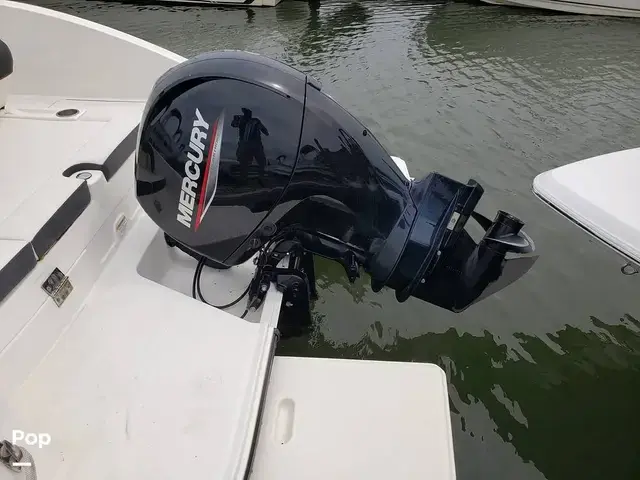 Bayliner Dx 2200