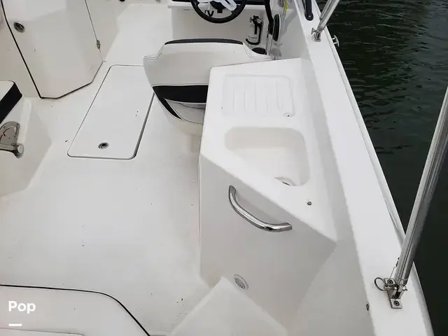 Bayliner Dx 2200