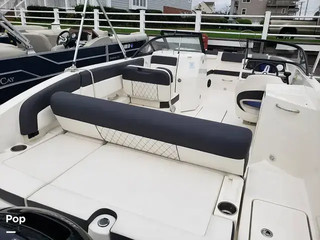 Bayliner Dx 2200