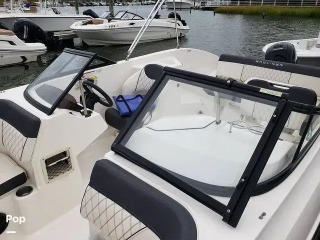 Bayliner Dx 2200