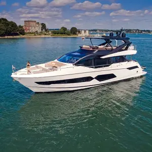 2022 Sunseeker 76 Yacht