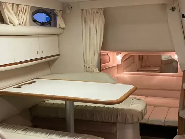 Sea Ray 330 Sundancer