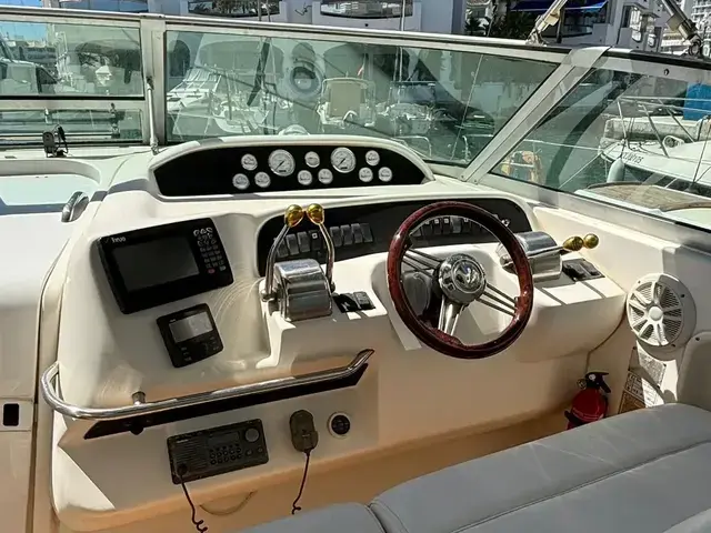 Sea Ray 330 Sundancer