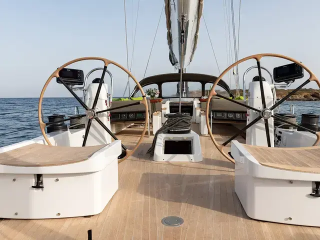 Nautor Swan 82