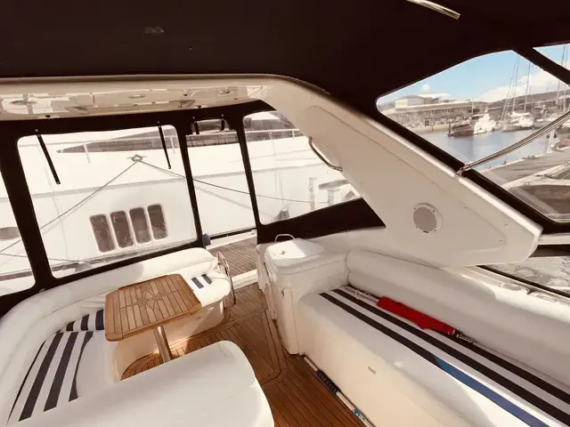 Sealine S34 Sports Cruiser