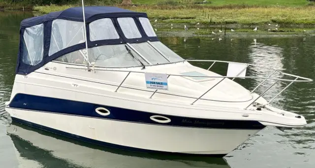 2004 Maxum 2400 se