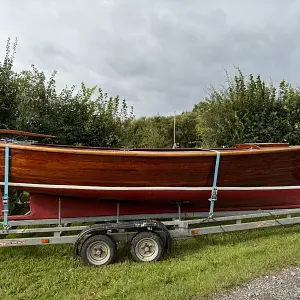  Classic 22' Varnished Motor Launch