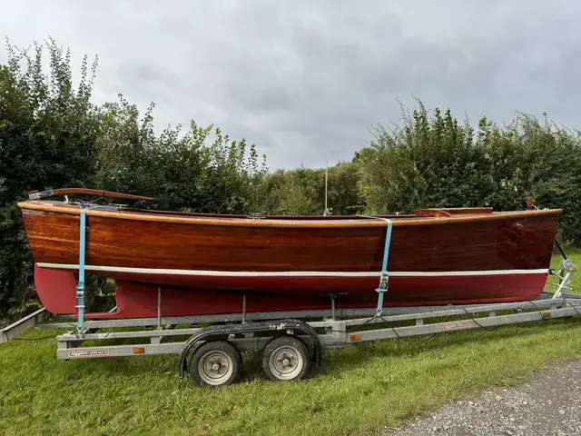 Classic 22' Varnished Motor Launch