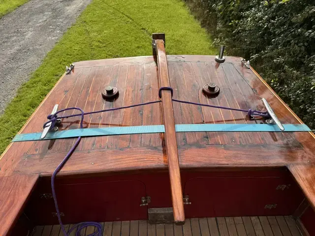 Classic 22' Varnished Motor Launch