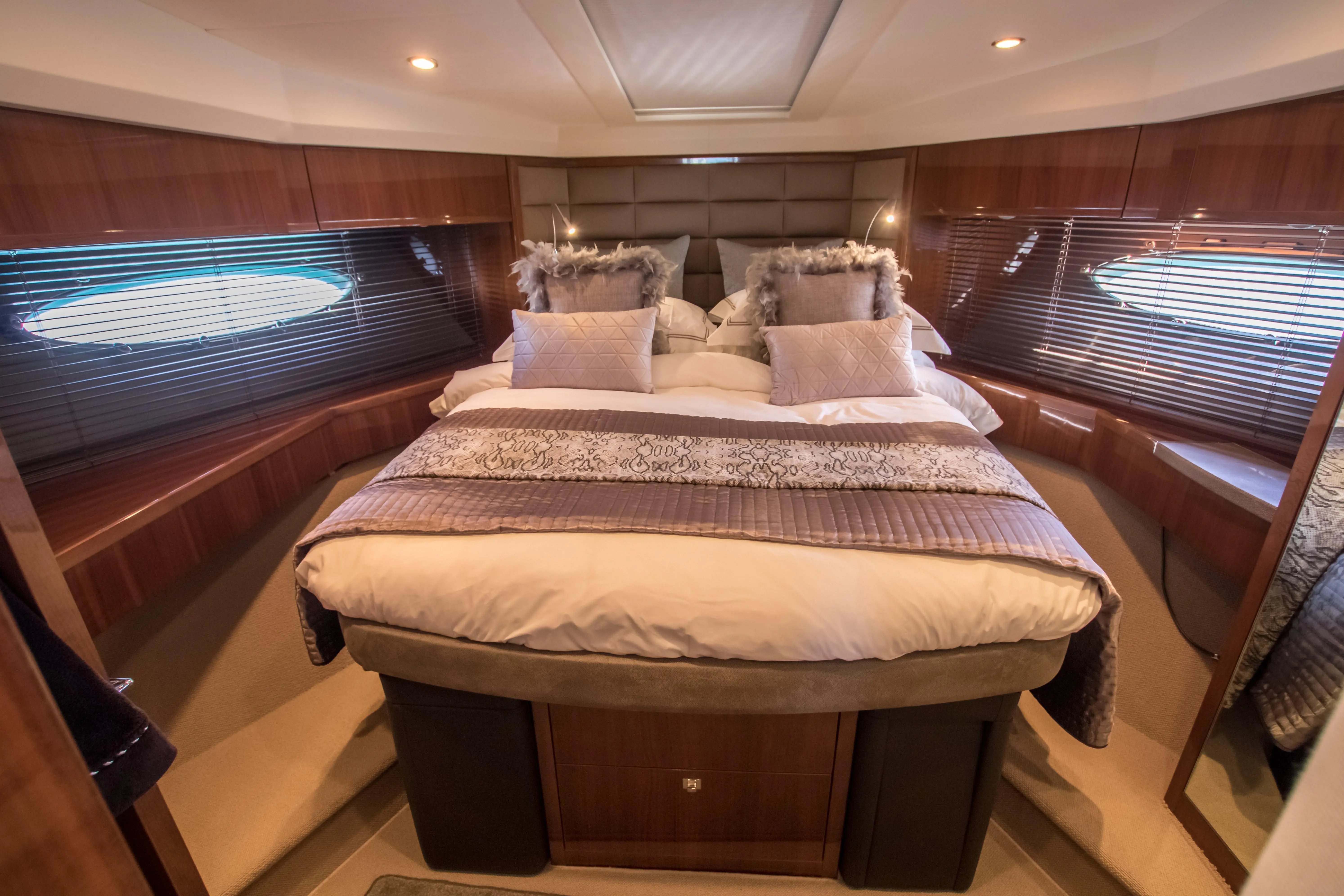 2011 Princess 64