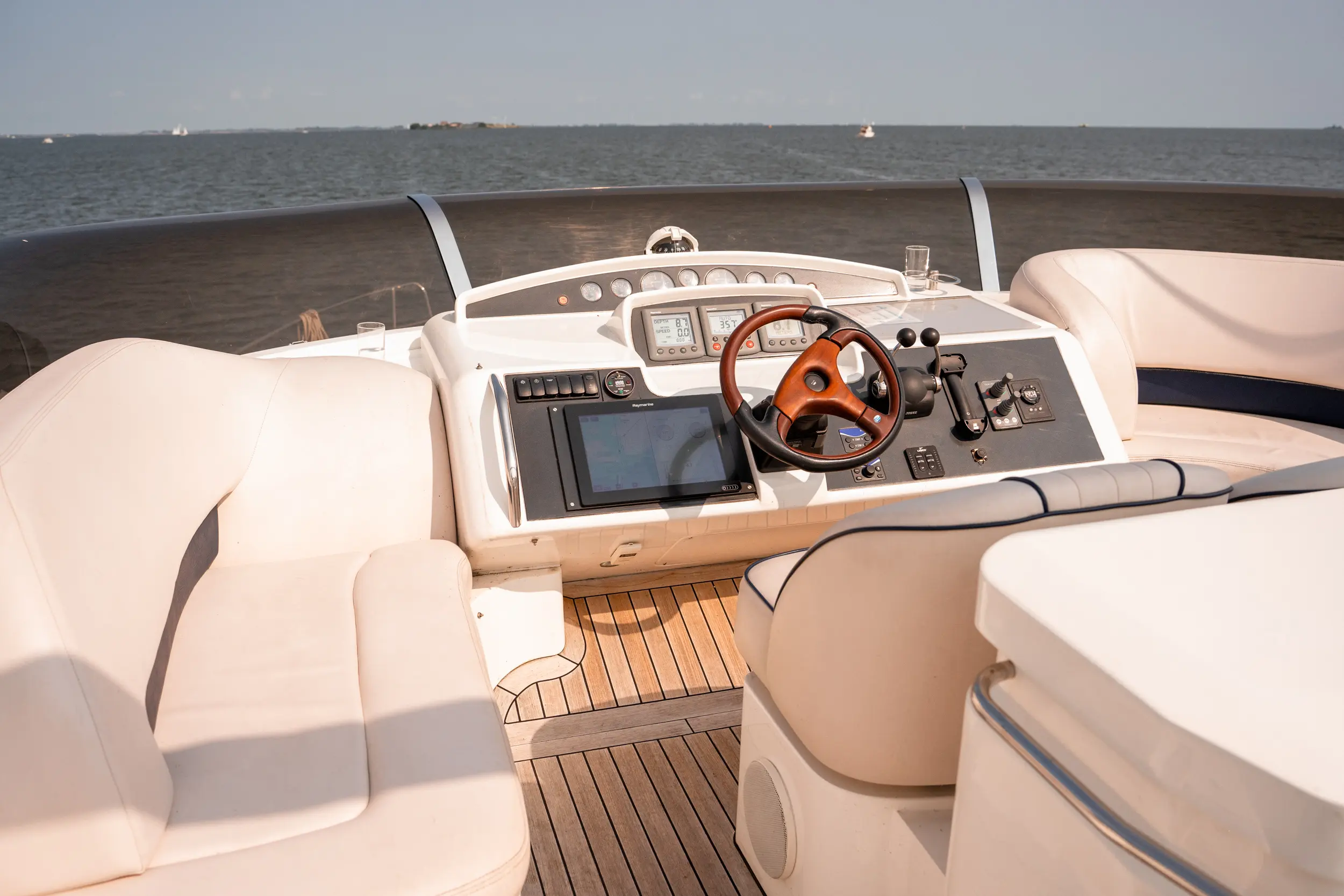 2007 Princess 58