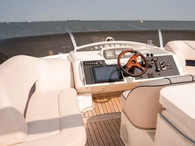 Prestige 58 flybridge